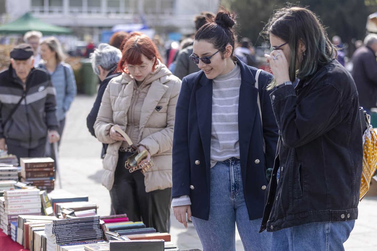 Sajam antikviteta i kerovci_11_04_SiB_HR-50 Sajam antikviteta i kerovci_11_04_SiB_HR-50