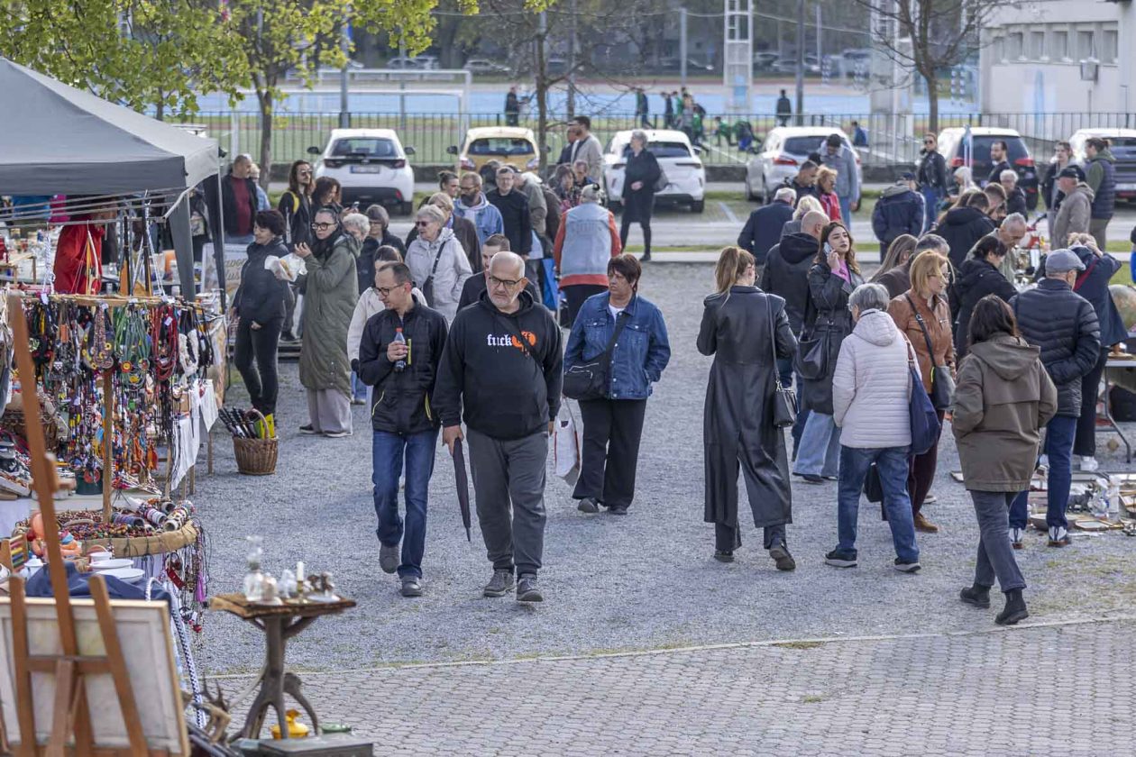 Sajam antikviteta i kerovci_11_04_SiB_HR-6 Sajam antikviteta i kerovci_11_04_SiB_HR-6