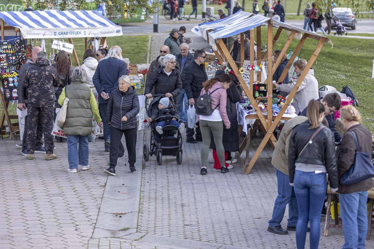 Sajam antikviteta i kerovci_11_04_SiB_HR-7 Sajam antikviteta i kerovci_11_04_SiB_HR-7