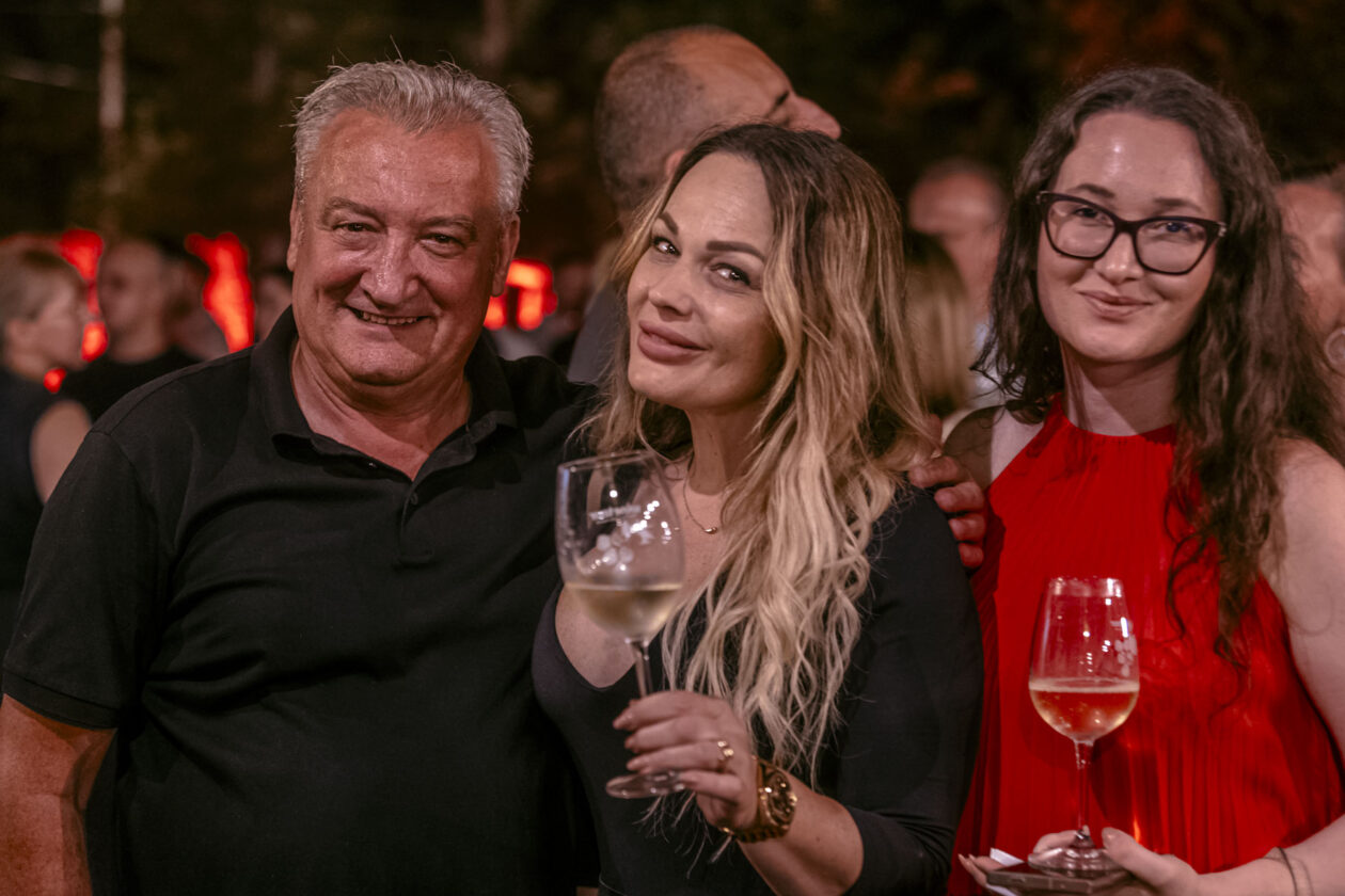 Večer vina i umjetnosti – srpanj 2025.