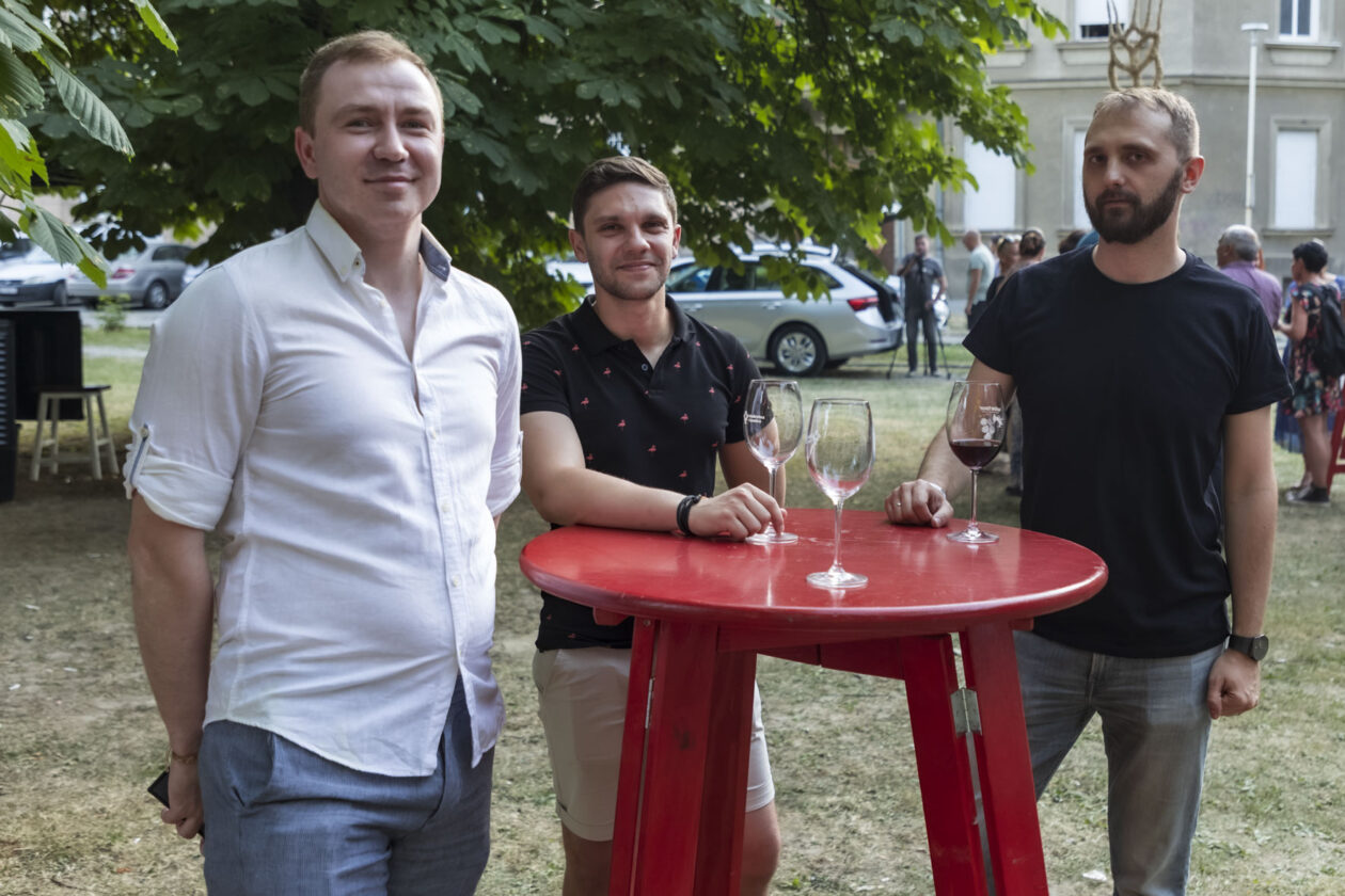 Večer vina i umjetnosti – srpanj 2025.
