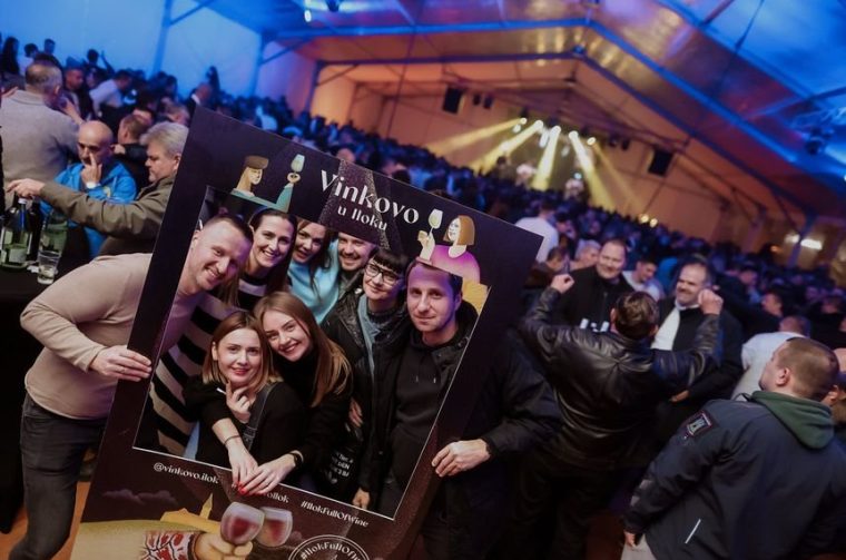 Vinkovo_najbolja vinska zabava