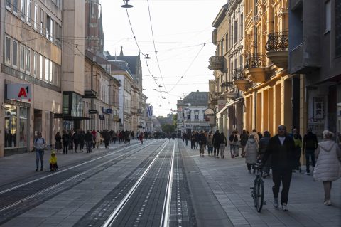 korzo šetnja kapucinska centar osijeka korzo šetnja kapucinska centar osijeka