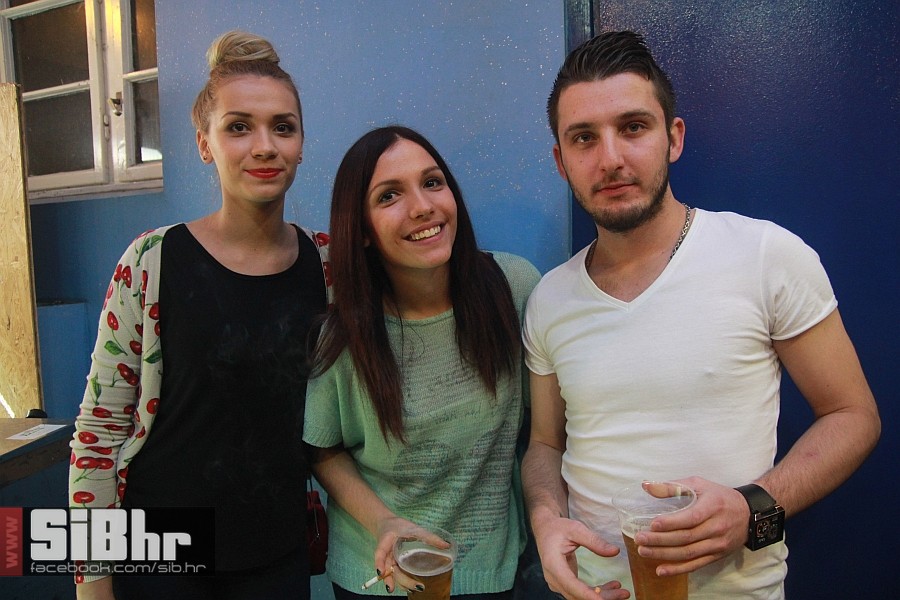 sars-kinoeuropa_SiBhr_84