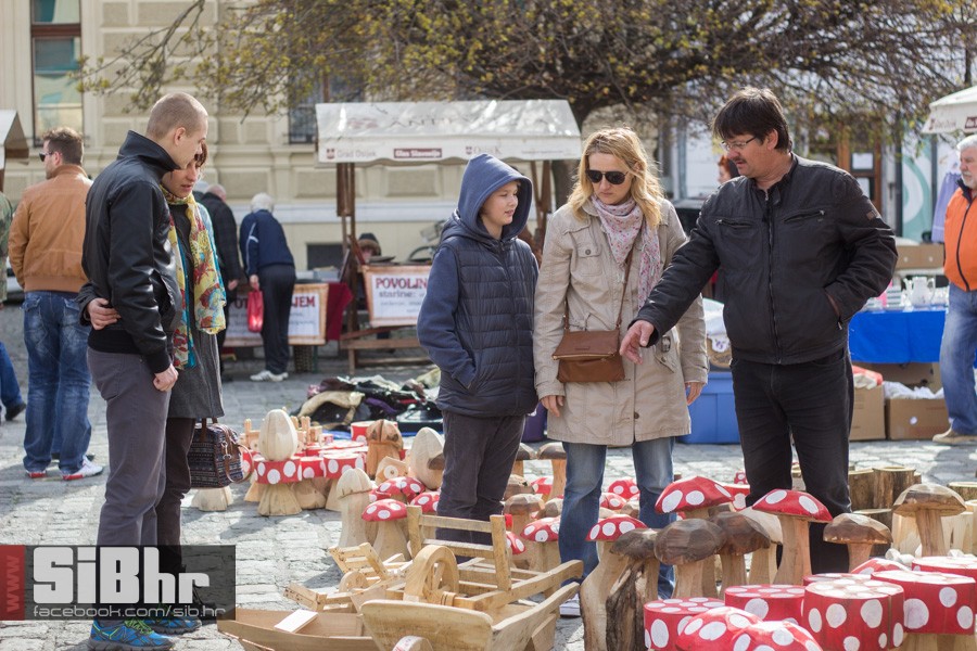 sajam_antikviteta_travanj2015_0