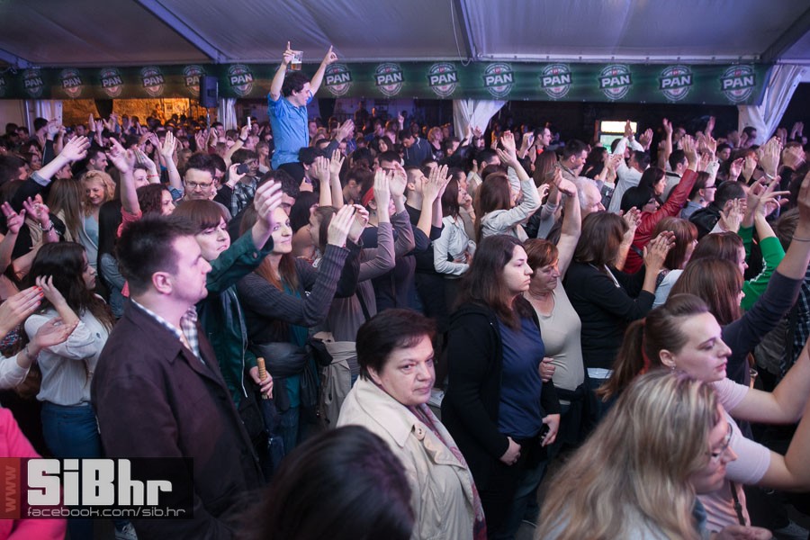 oljm2013_klapa_intrade_SiBhr_32 oljm2013_klapa_intrade_SiBhr_32