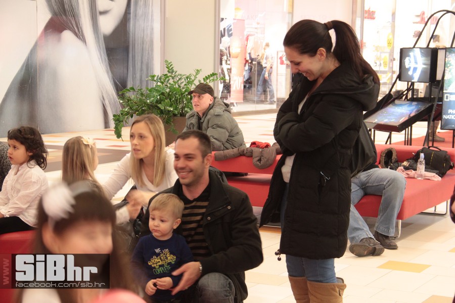 avenuemall_osijek_mali_disco_si