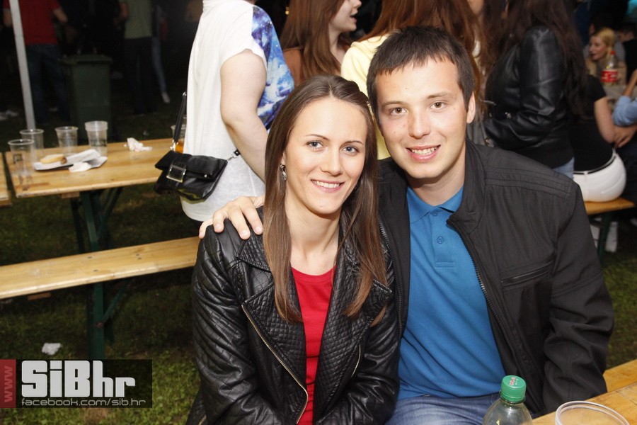studentska_rostiljada_Mejasi_Si