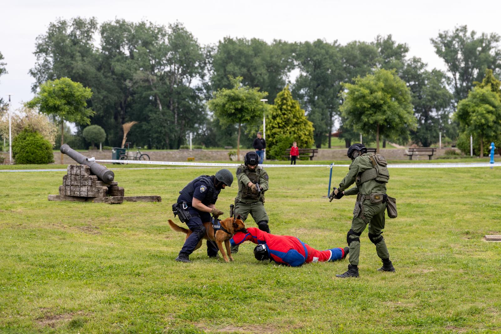Pokazne policijske vježbe