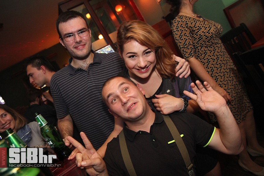 2014_10_12_fortpub_osijek_night