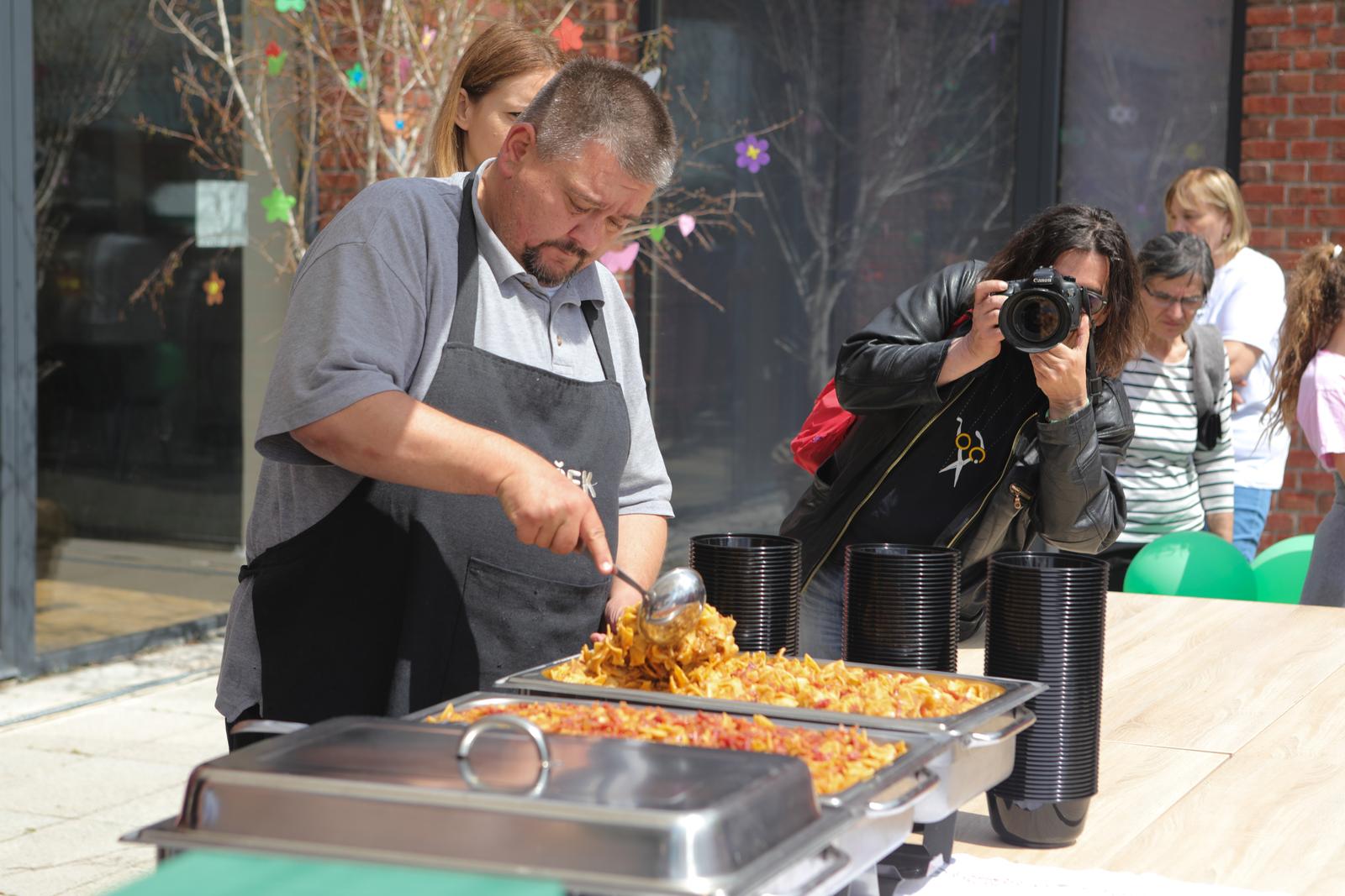 Proljetni sajam u Čepinu Proljetni sajam u Čepinu