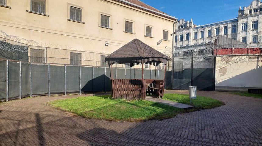 Vanjski i unutarnji prostori osječkog zatvora Vanjski i unutarnji prostori osječkog zatvora
