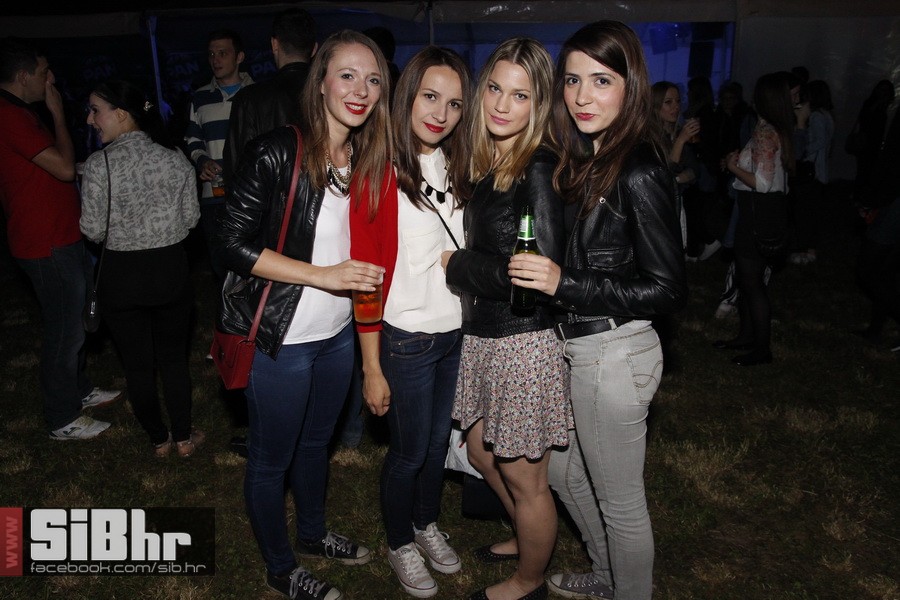 studentska_rostiljada_Mejasi_Si