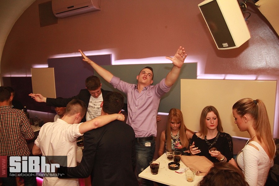 gold bar_osijek_nightlife_sibhr