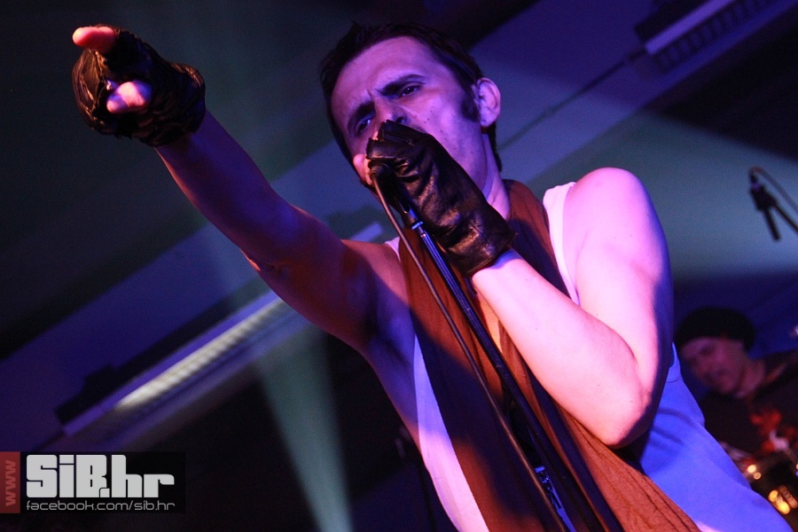 majke_pampas_23_03_2012_sibhr_0