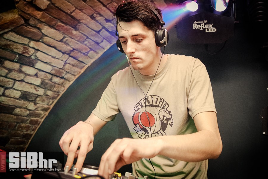 exit-viptaxi_SiBhr_7 exit-viptaxi_SiBhr_7