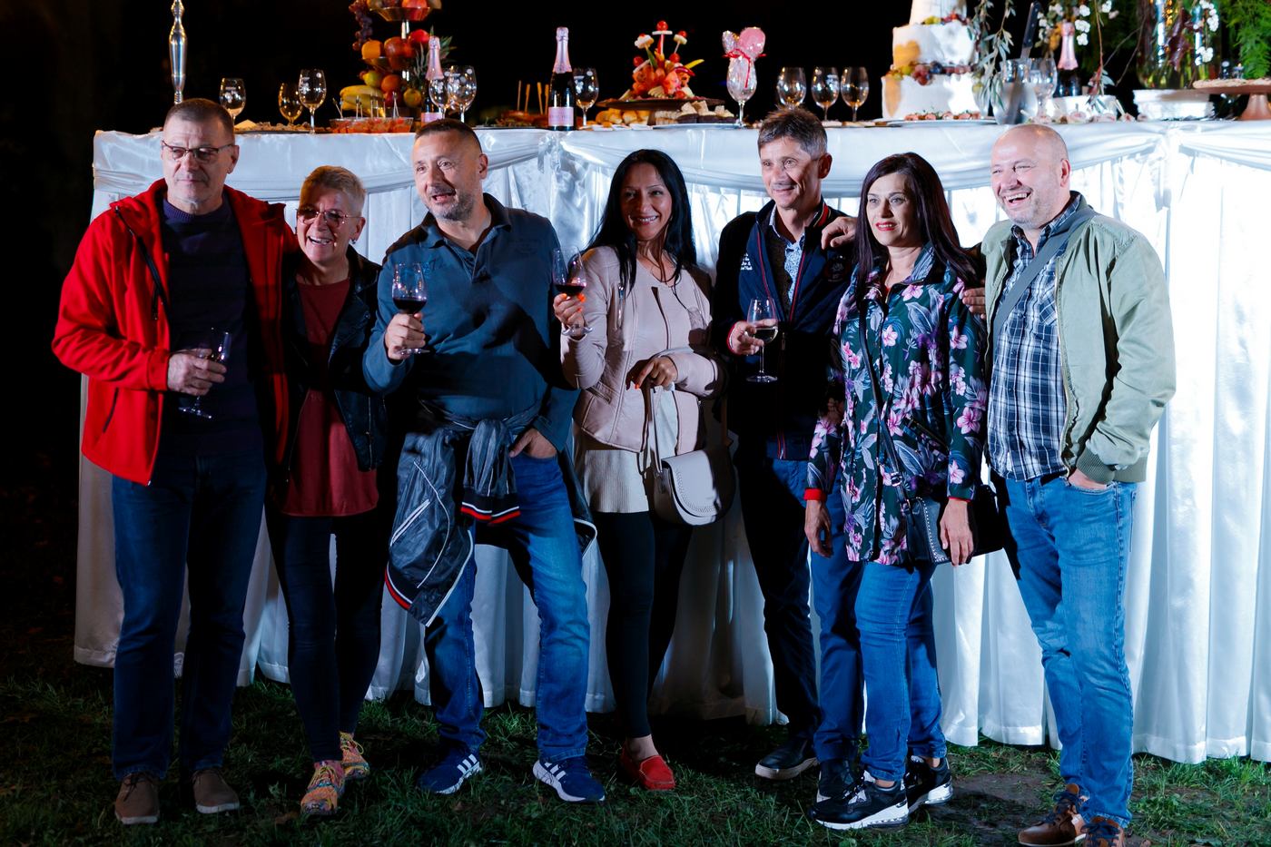 Image 5486346 (auto) Image 5486346 (auto)