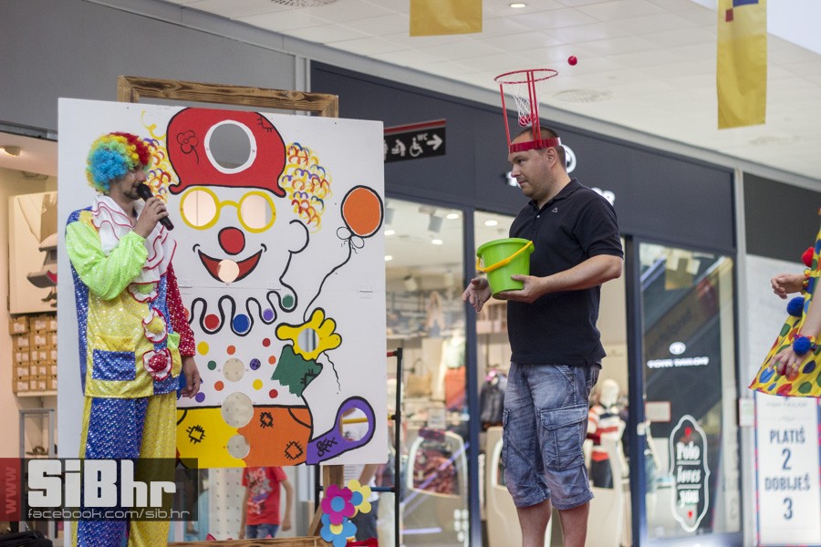 avenue_mall_klauni_29