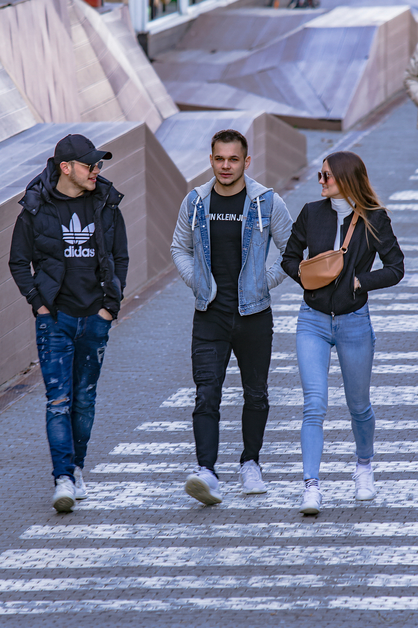 Legice i lege u nedjeljnoj šetnji