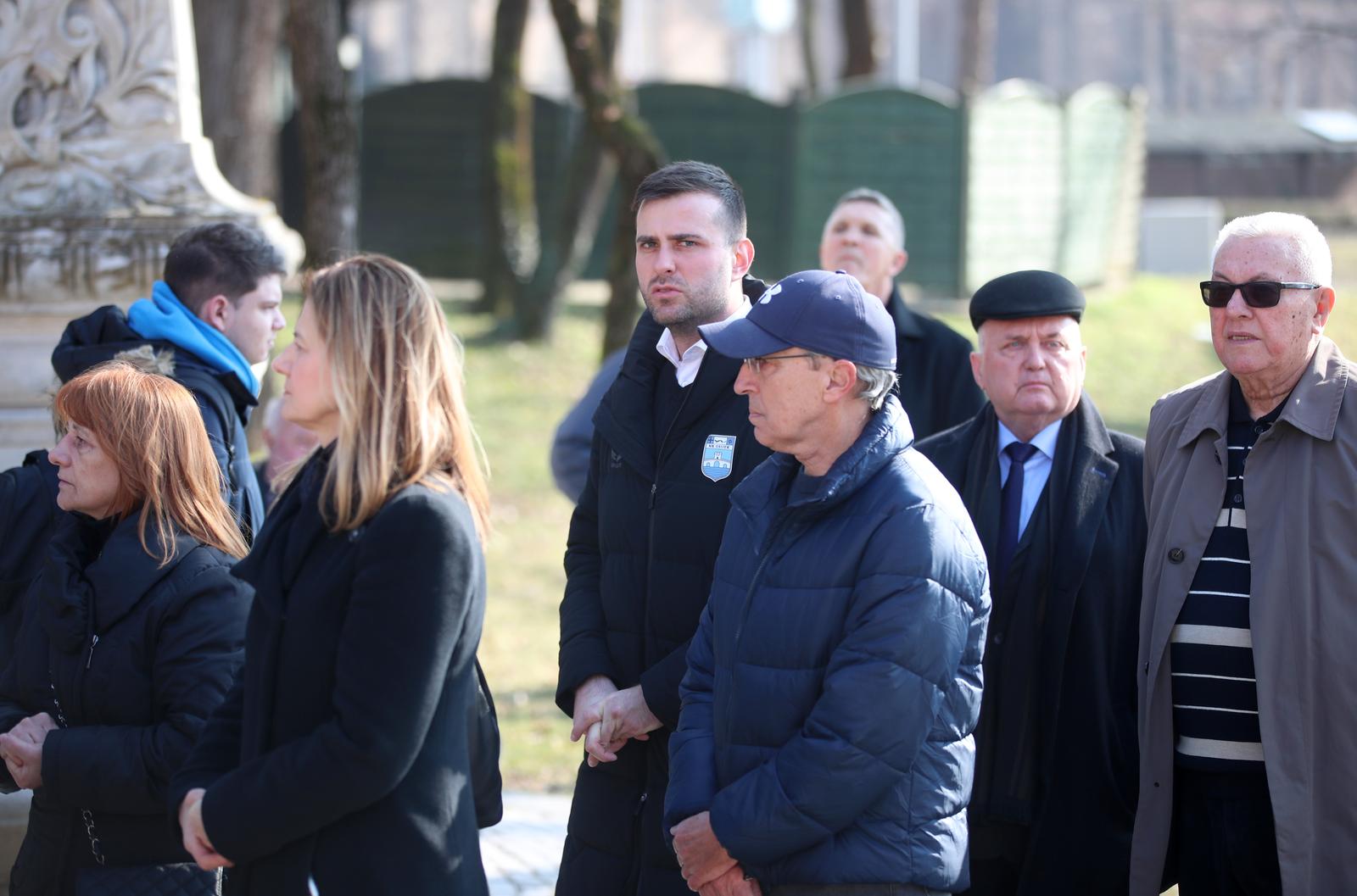 Posljednji ispraćaj Ćire na Mirogoju
