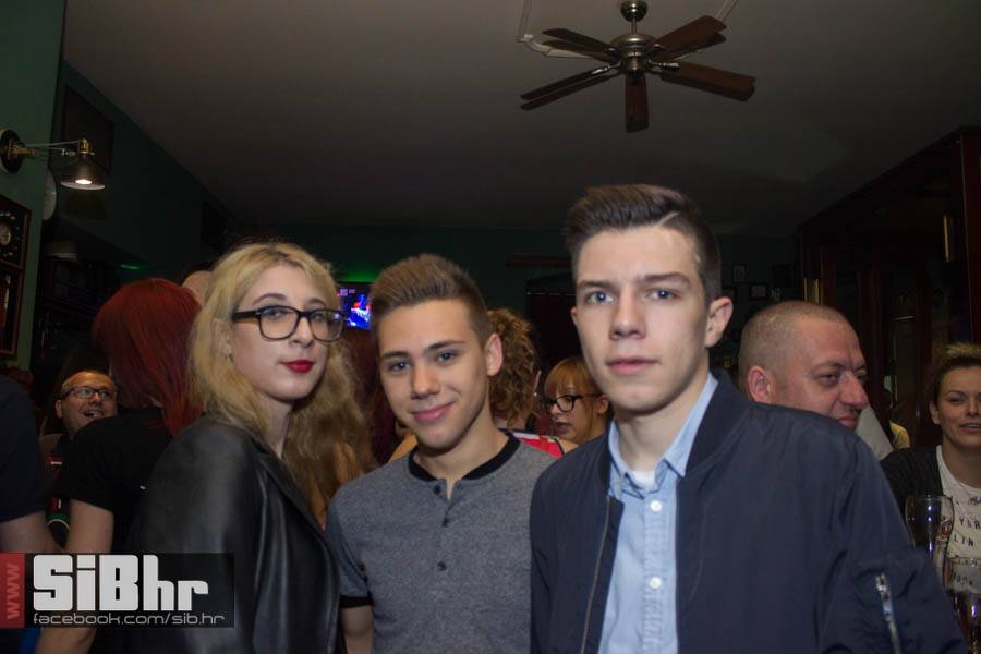 fort_pub_6
