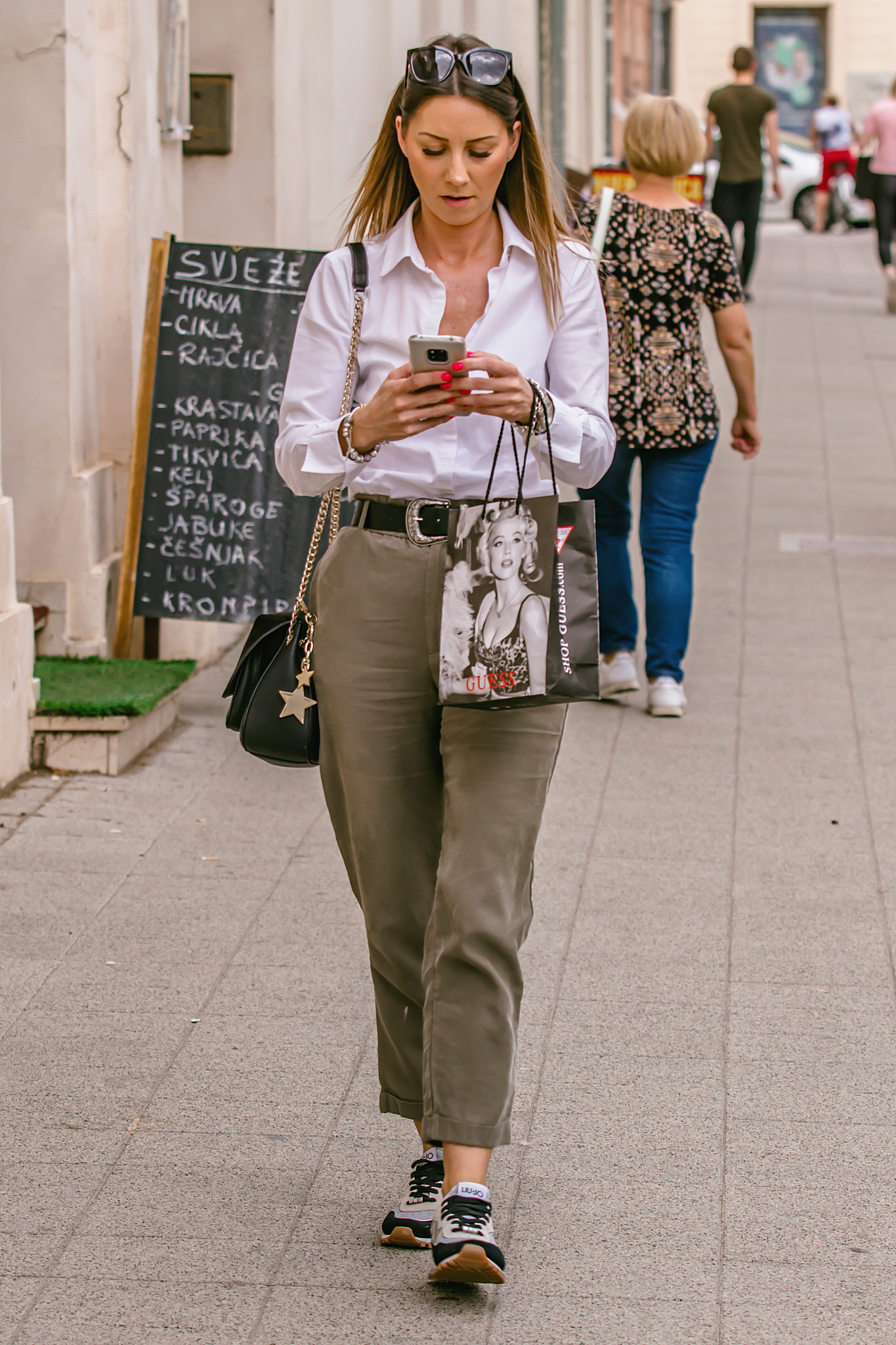 Image 4516672 (auto)