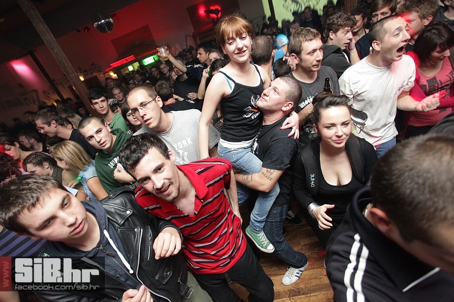 punk_party_10_atheist_rap_13102
