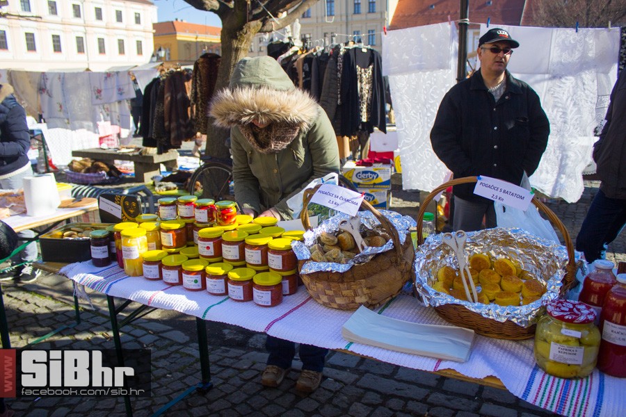 sajam_antikviteta_veljaca2016_s