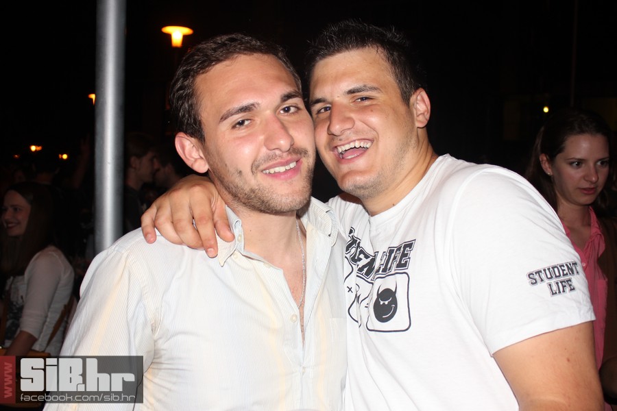 dc_party_sib