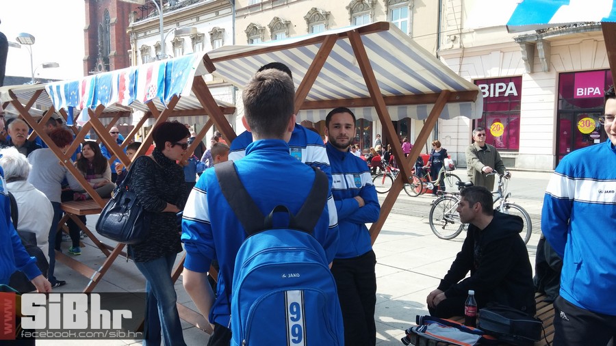nkosijek_trg_2014_08