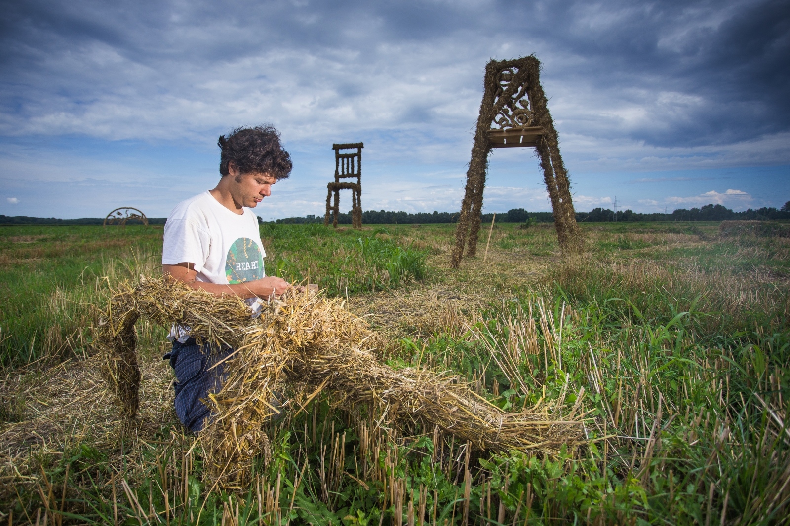 Pripreme za 14. Slama Land Art