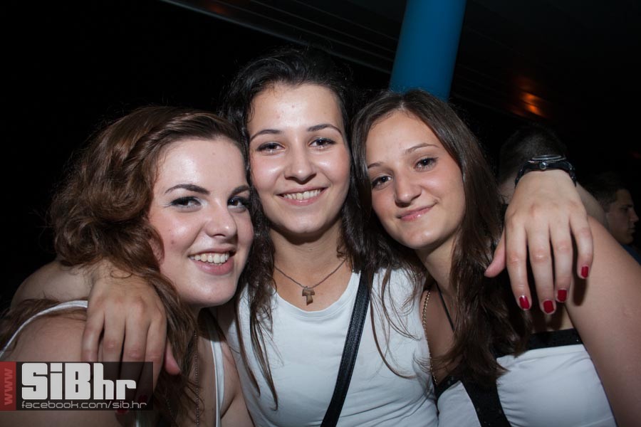 dc_party_SiBhr_25