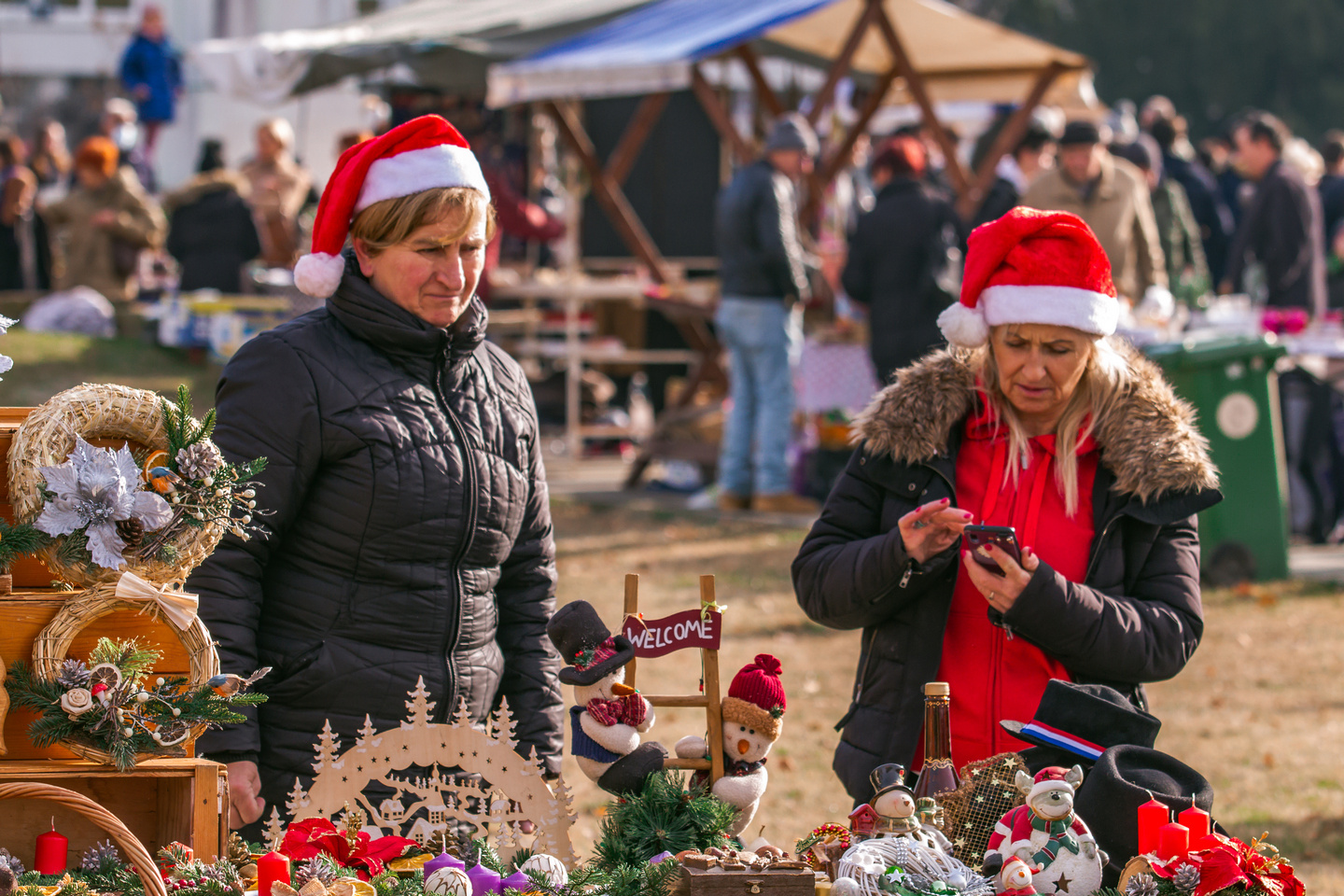 Gužva na posljednjem ovogodišnjem Sajmu antikviteta