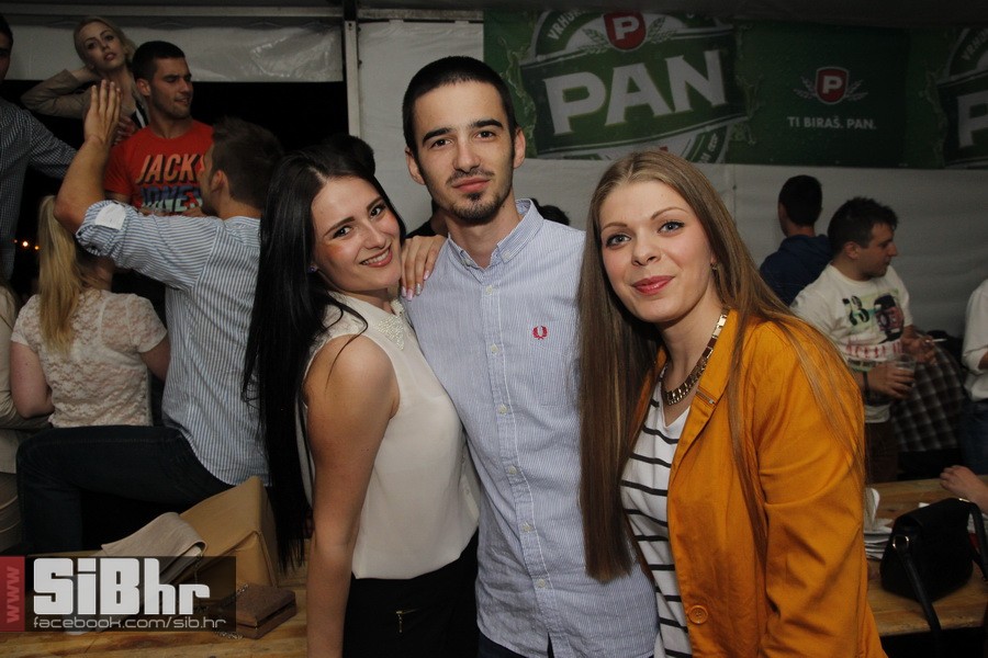 studentska_rostiljada_Mejasi_Si