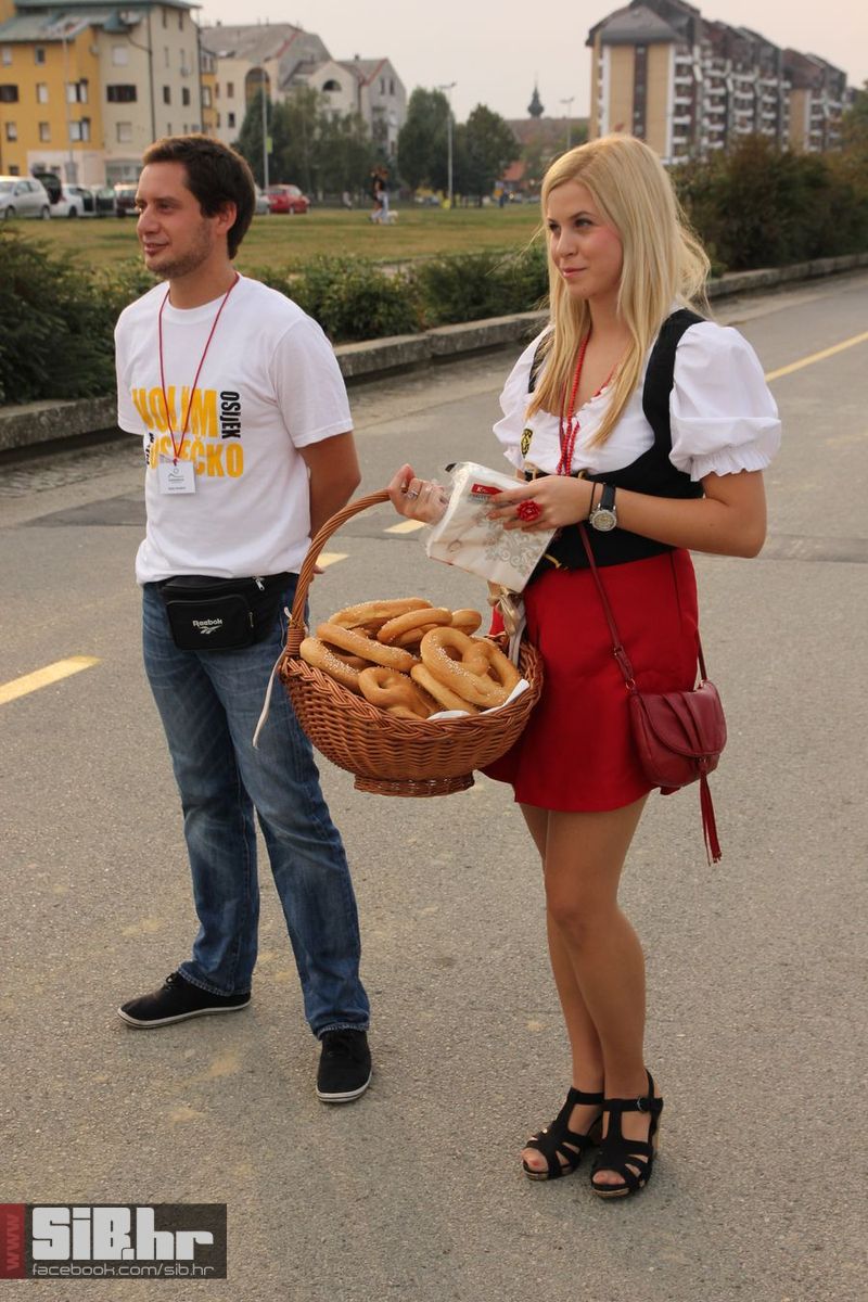 Dani_piva_otvorenje_i_setnja_Si
