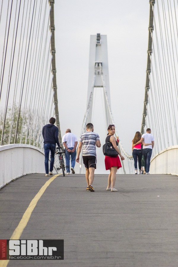 osjecani_u_setnji_gradom_88 osjecani_u_setnji_gradom_88