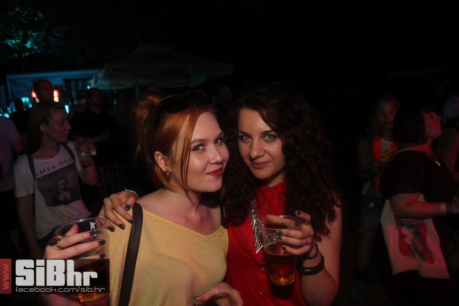 backyard_art_festival_SiBhr_97