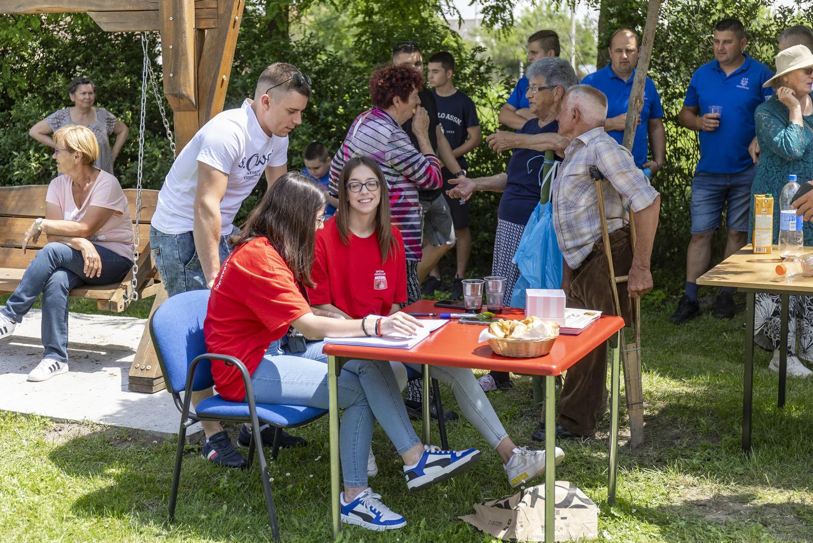 “Ulicama našeg sela” – svečana povorka zaprega i jahača u Jagodnjaku