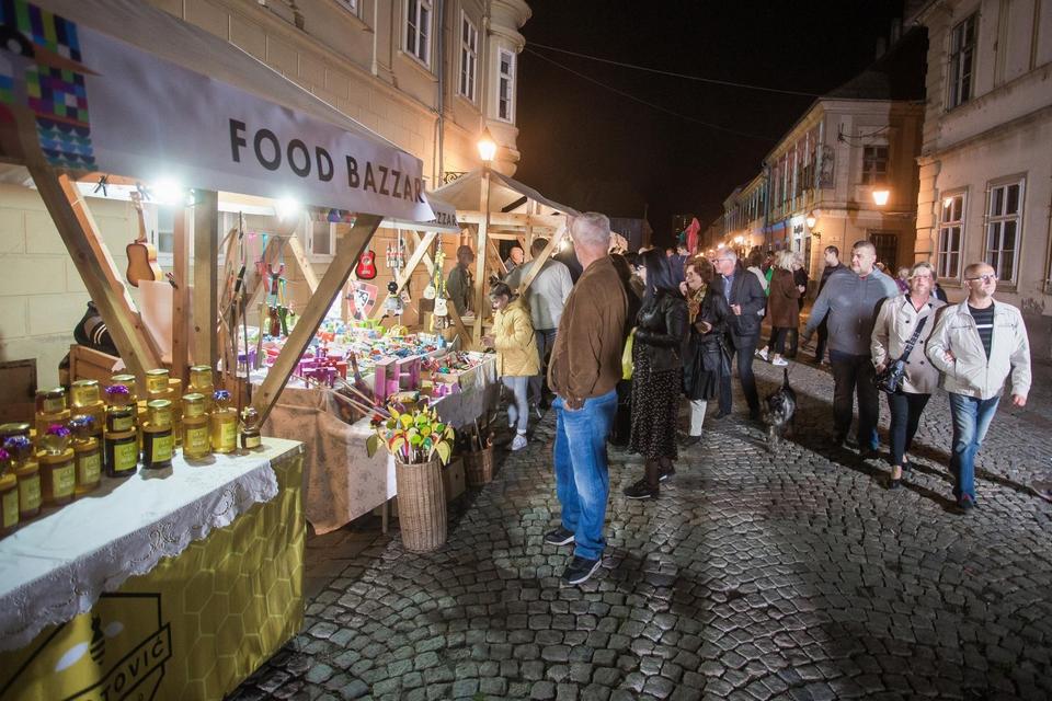 Druga večer bajkovitoh HeadOnEast festivala u Tvrđi Druga večer bajkovitoh HeadOnEast festivala u Tvrđi