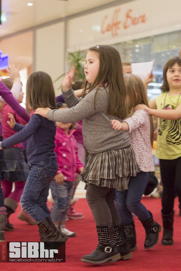avenue_mall_disco_za_klince_12
