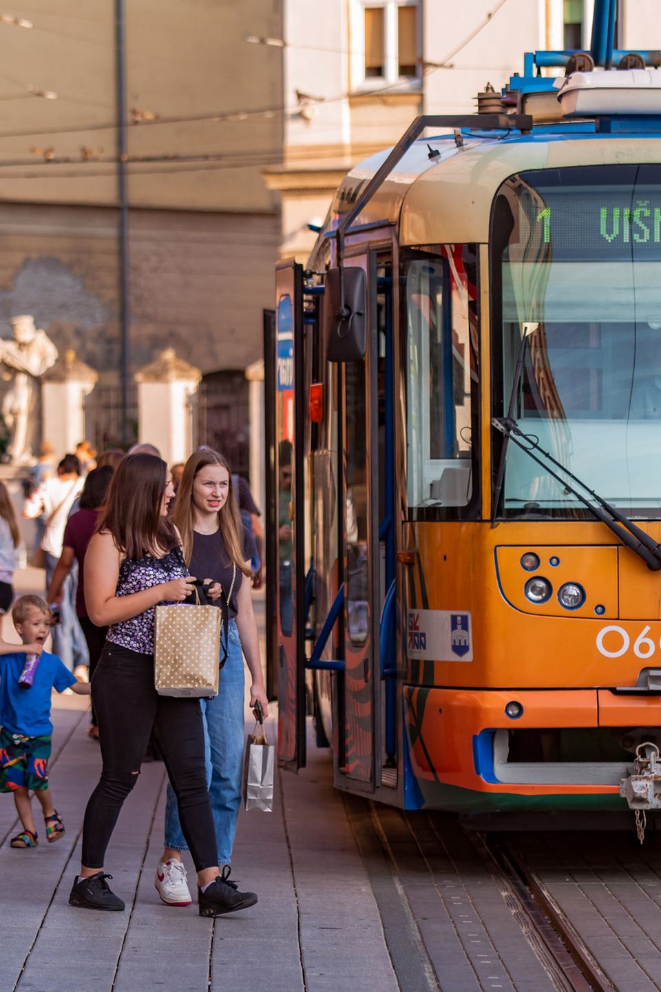 Klikom po Osijeku: Legice i lege u ljetnoj šetnji