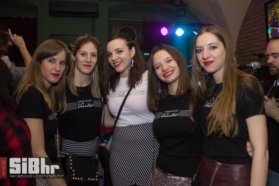 fort_pub_11
