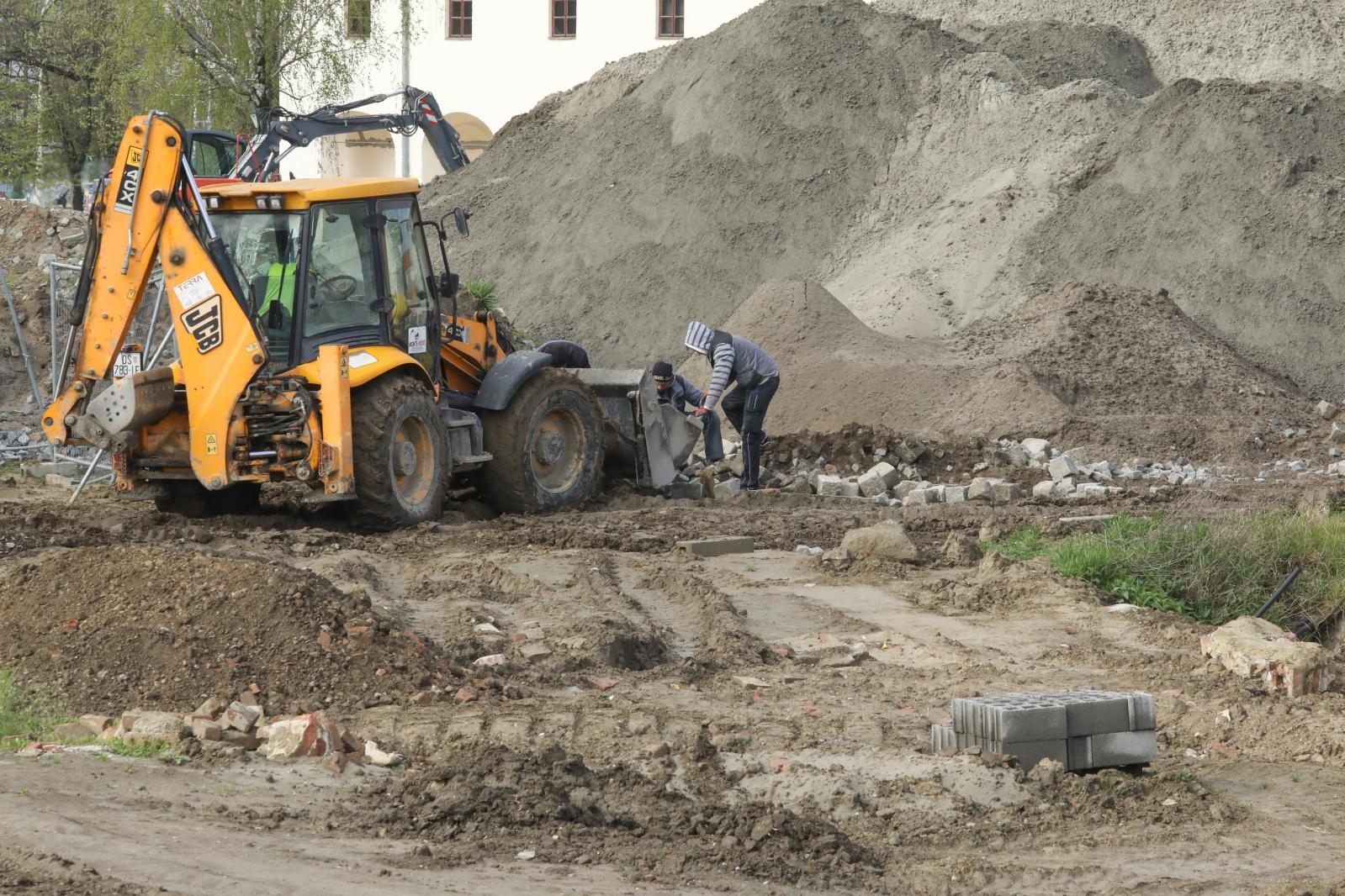 U tijeku radovi na rekonstrukciji Tvrđe, od danas zabranjen promet za automobile