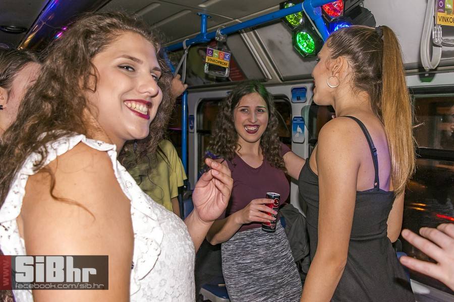 Tram_party_SiBhr-77