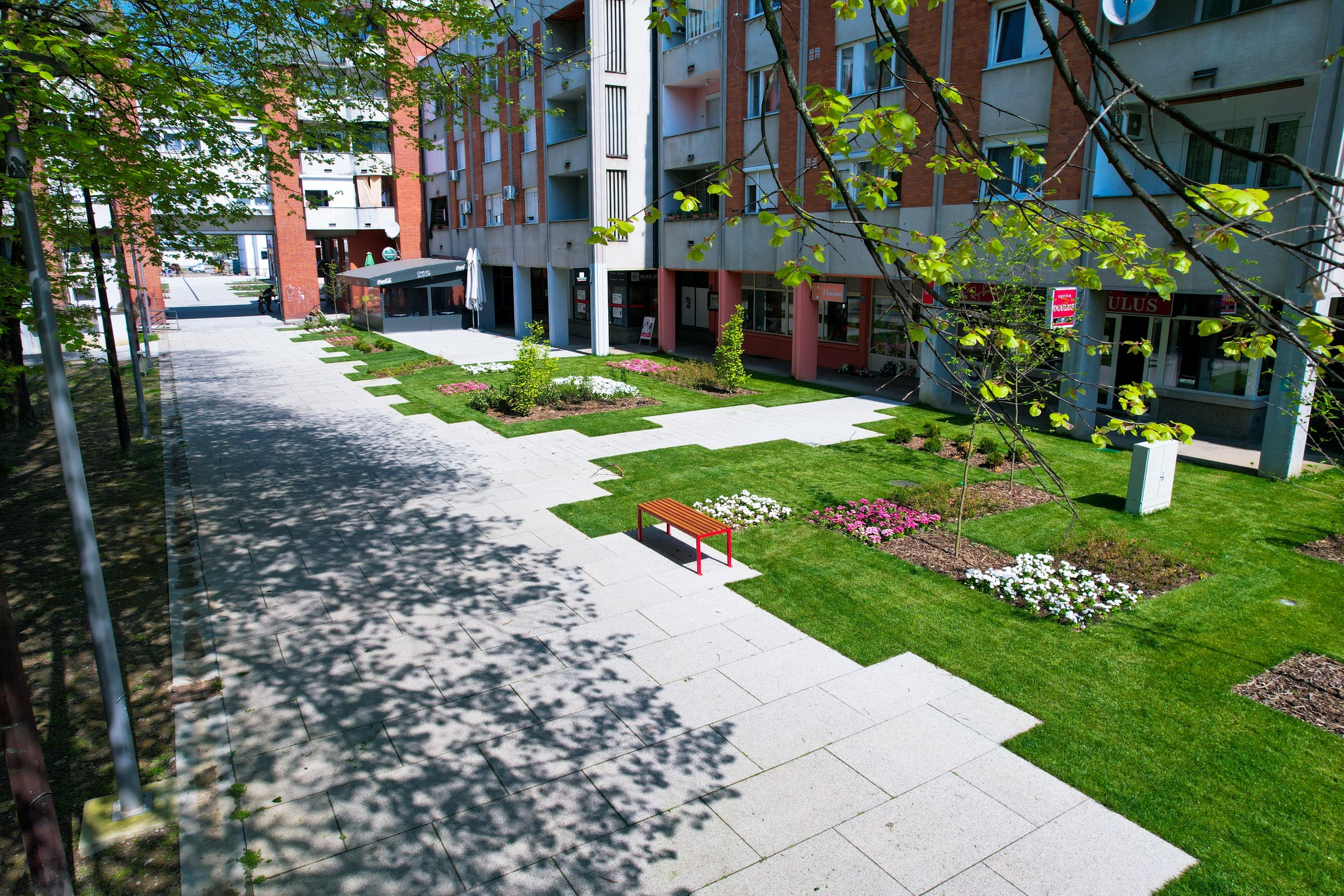 Novi trg u Belišću, travanj 2024. Novi trg u Belišću, travanj 2024.