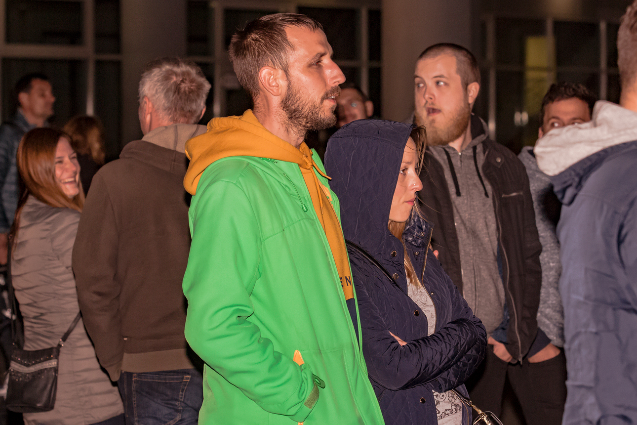 Uređivanje galerije: Mile Kekin trio rasplesao Osječane u Novoj rupi