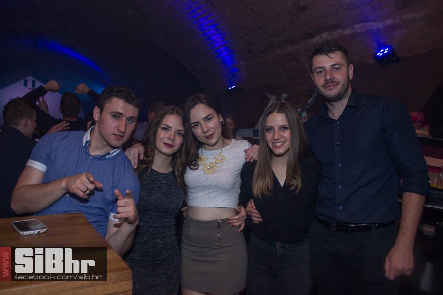 nocni_zivot_osijek_Outside_2