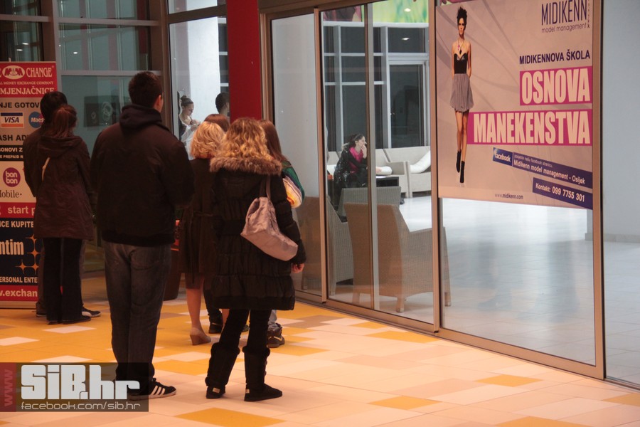 PripremeMidikennAvenueMall_SiBh