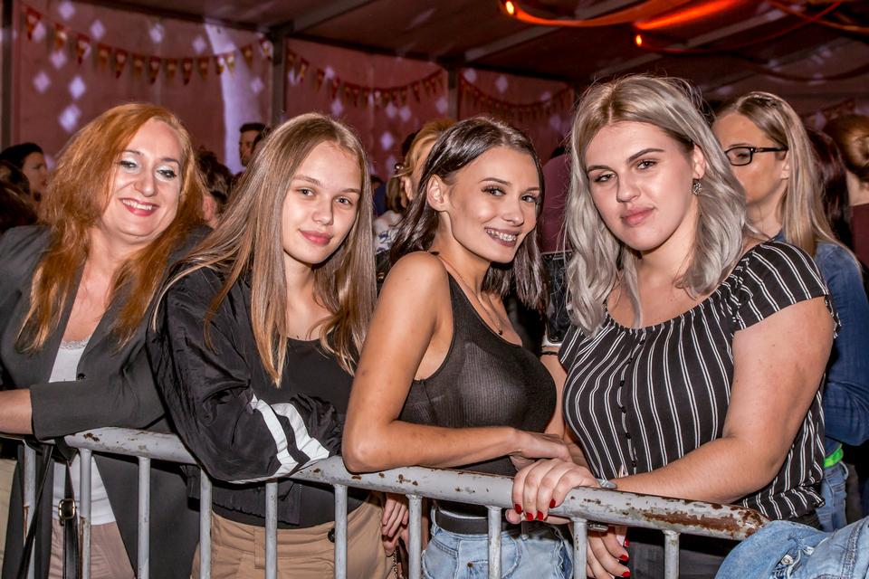 Dani prvog hrvatskog piva 2019. – Jelena Rozga, 4. rujna Dani prvog hrvatskog piva 2019. – Jelena Rozga, 4. rujna