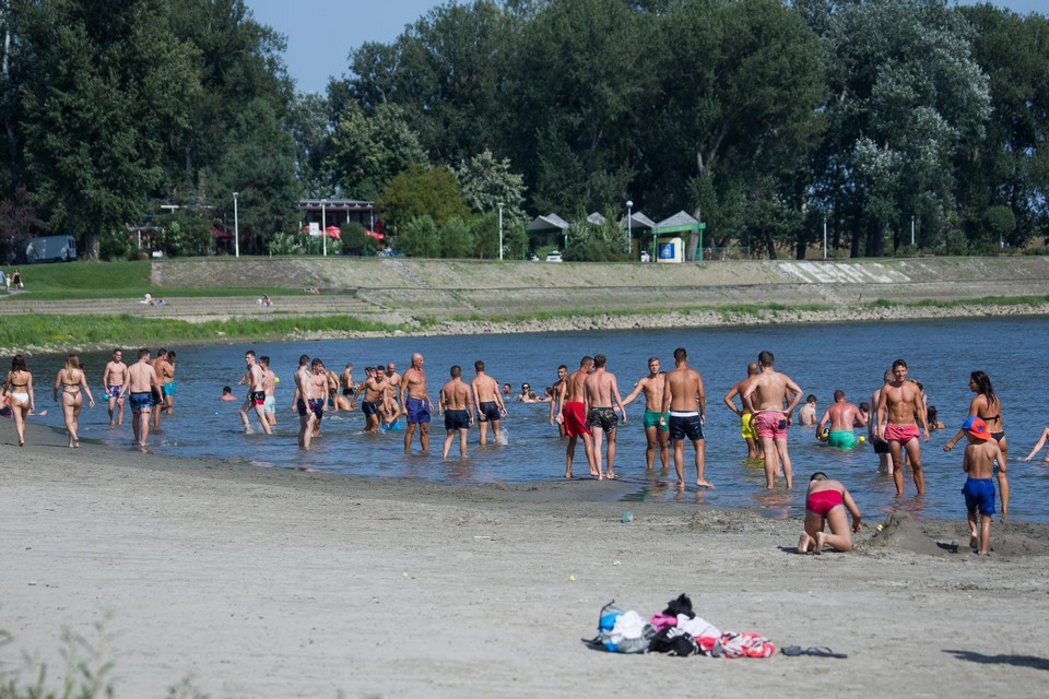 Vruća srijeda na dravskom pijesku (Kopika, 7.8.2019.) Vruća srijeda na dravskom pijesku (Kopika, 7.8.2019.)